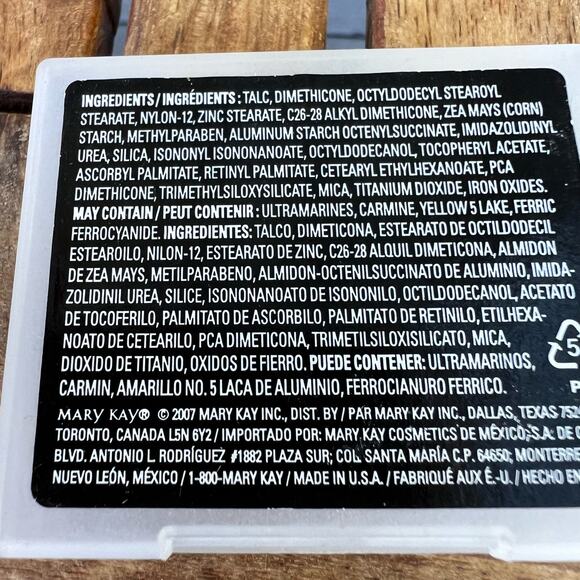 1 Mary Kay Mineral Eye Color - steel - NEW in plastic case has a dent - Picture 4 of 4